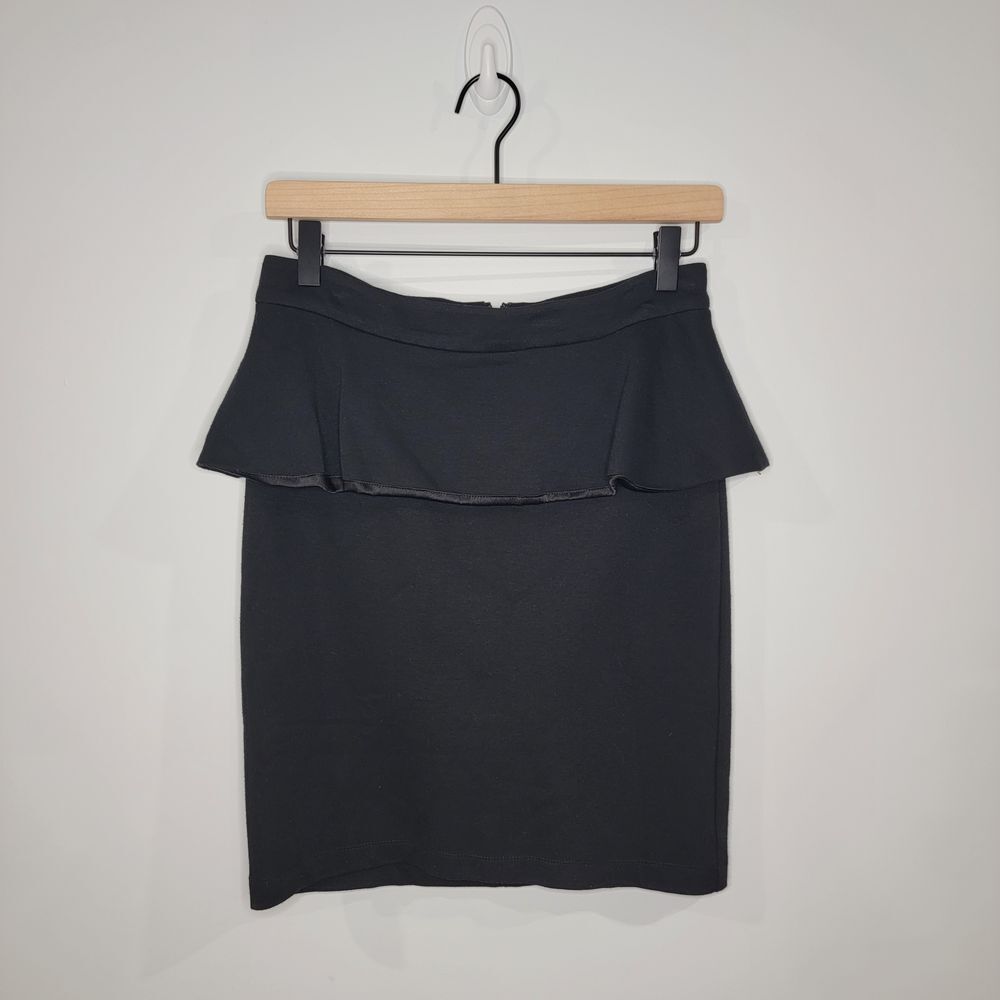 Alice + Olivia Black Pencil Peplum Skirt, Size 8‎ (US)